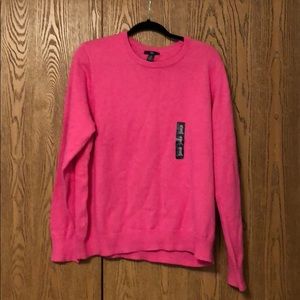 Pink Gap sweater never worn. Size XXL